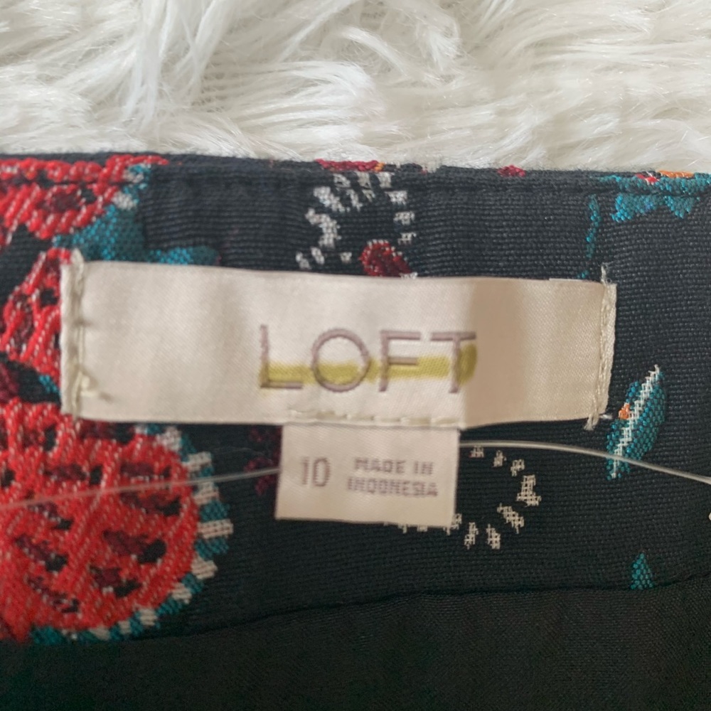 ❌SOLD❌ Loft Floral Print Skirt Sz 10 - Picture 7 of 8